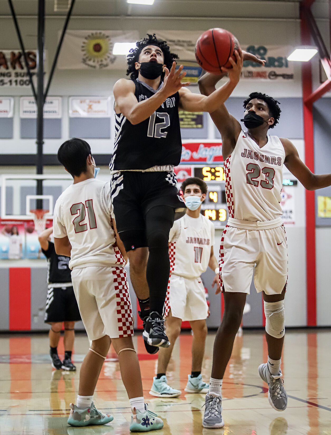 011221_BBall02-rgb.jpg